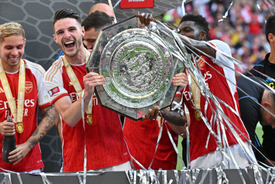 Arsenal empata nos minutos finais e conquista Supercopa da Inglaterra nos pênaltis