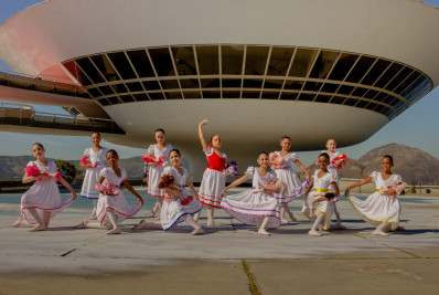 Apresentação marca um ano da Cia Gala Ballet Jovem de Niterói