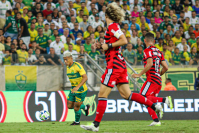 Clube da Premier League manifesta interesse em Matheus Cunha, goleiro do Flamengo