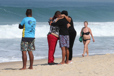 'Meu orgulho, meu mundo', diz mãe de adolescente afogado na Zona Sul