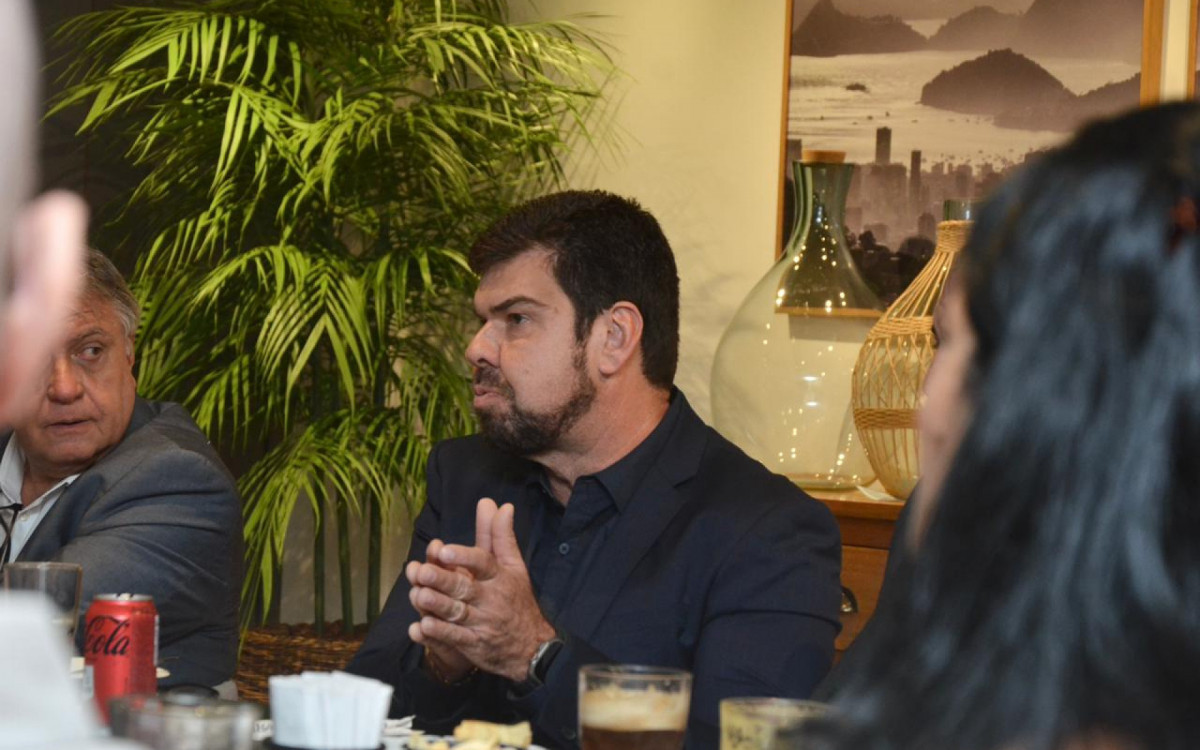 Assunto foi debatido durante encontro nesta segunda-feira (7)