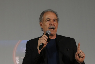 Financiamento do BNDES à construção naval será de ao menos R$ 2 bi, diz Mercadante