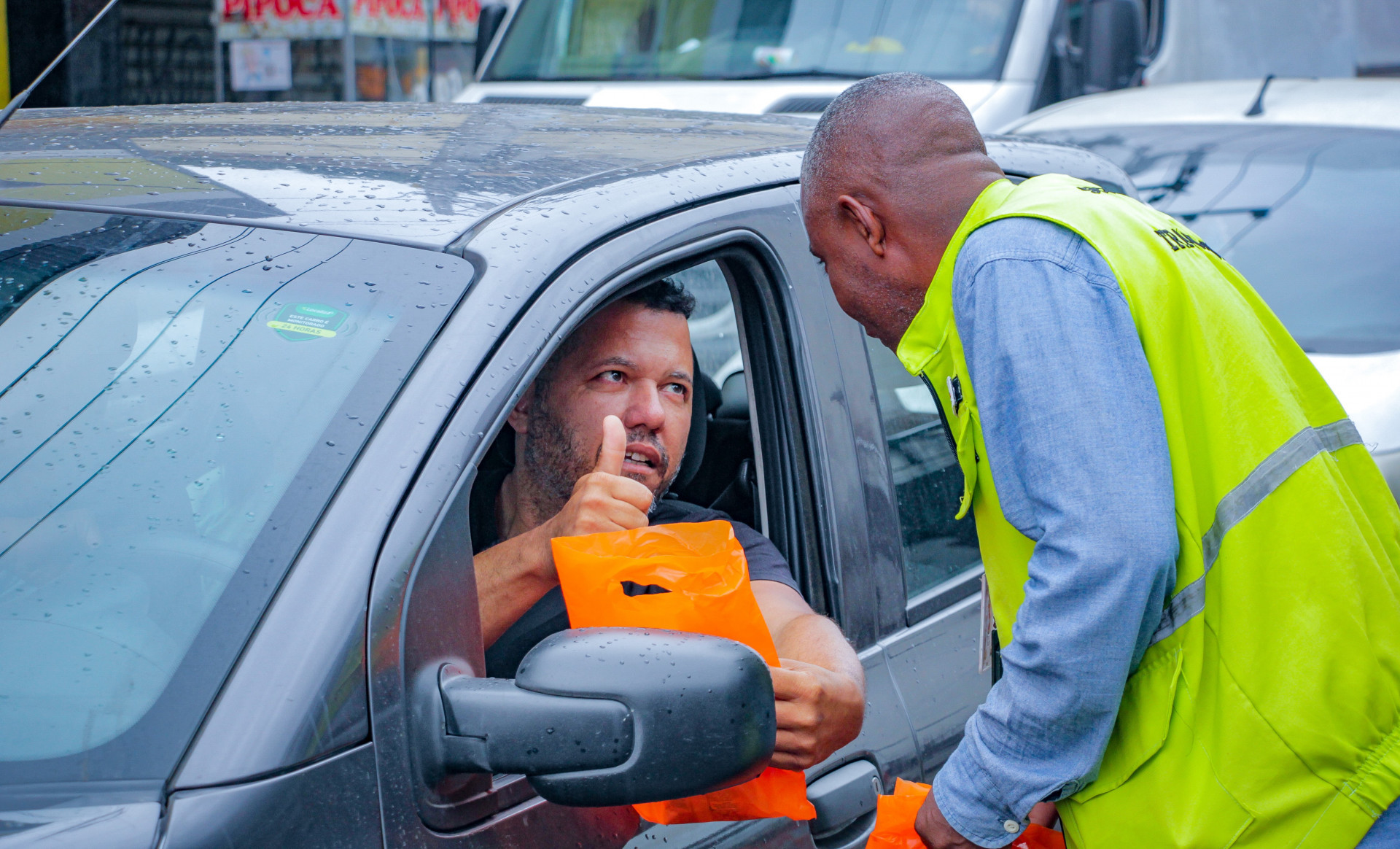 O secret&aacute;rio municipal de Transporte, Marcelo Machado, participou ativamente da campanha e instruiu motoristas - Kristian Amarante/PMBR
