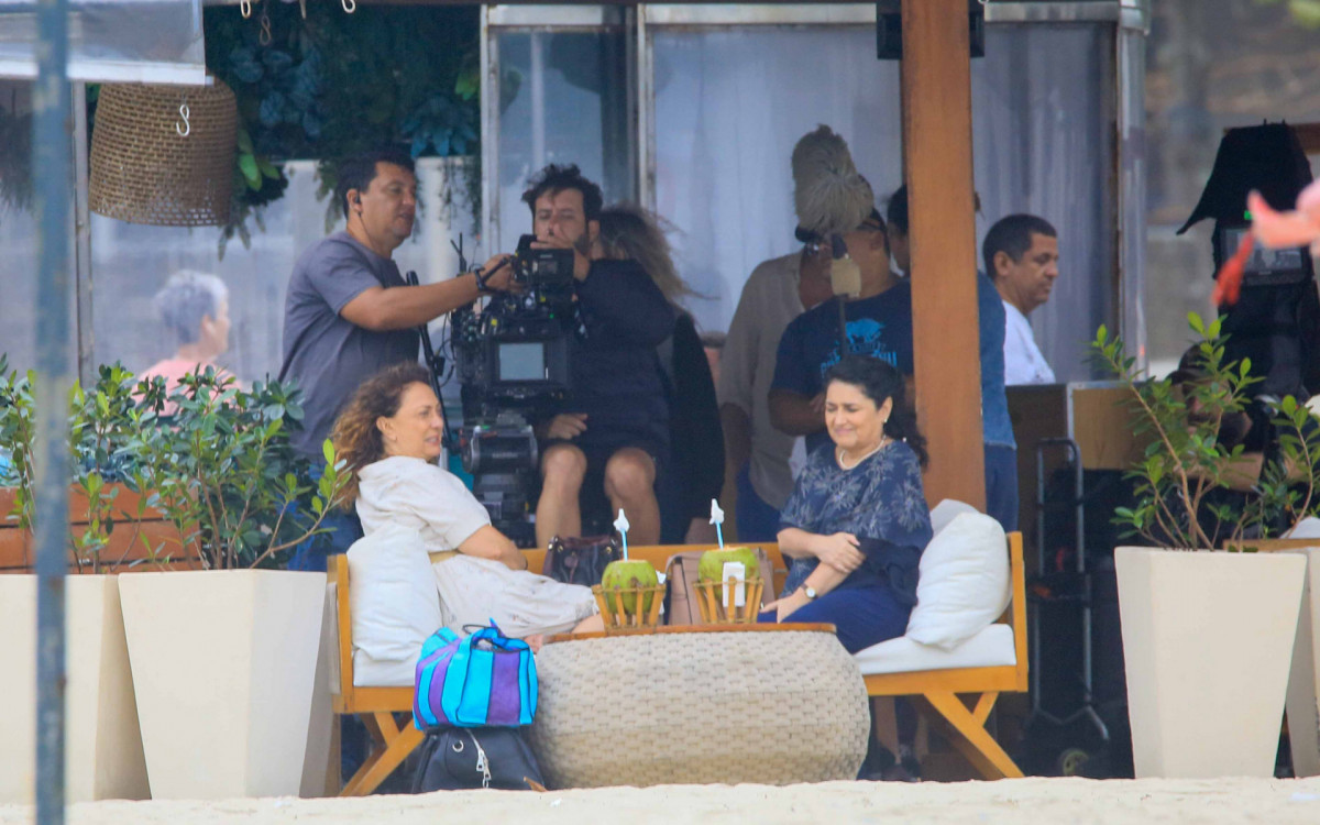 Eliane Giardini e Inez Viana gravaram cenas de \'Terra e Paixão\' na Zona Sul do Rio 