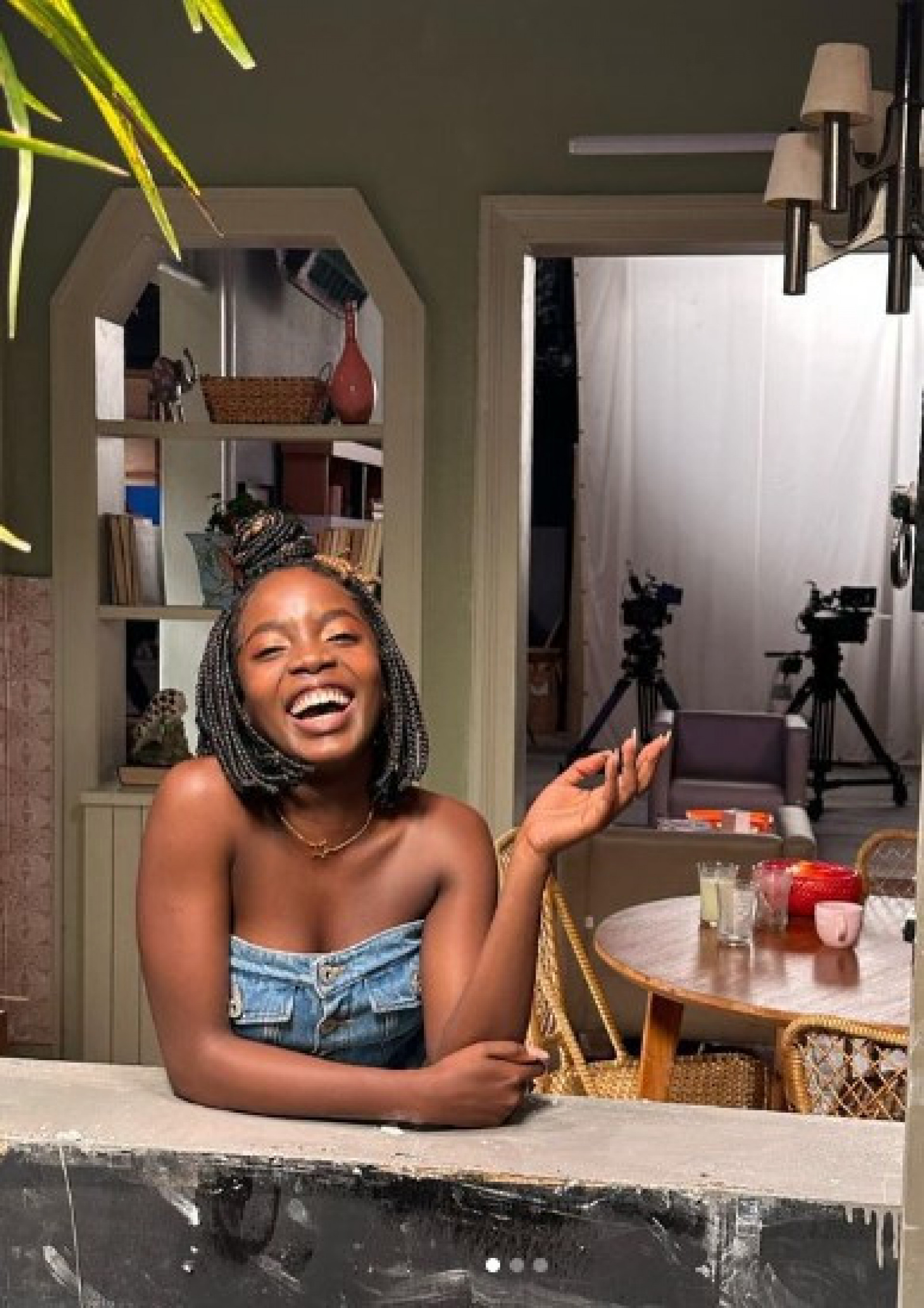 Clara Moneke viveu Kate em 'Vai na Fé' e estará no longa sobre a carreira de Claudinho e Buchecha  - Reprodução/Instagram 