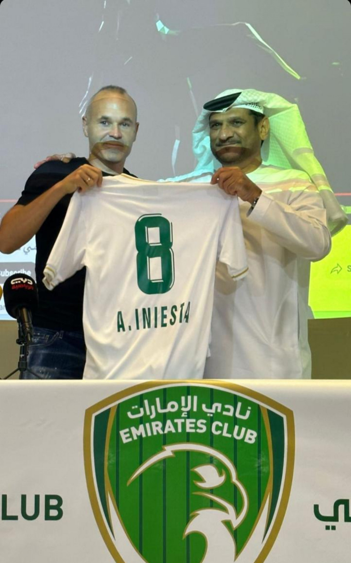 Iniesta foi apresentado pelo Emirates FC - Reprodução/Emirates FC