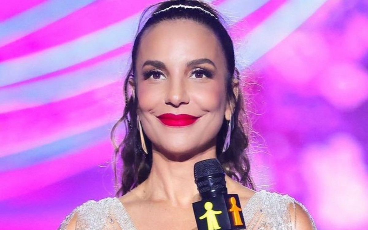 A cantora Ivete Sangalo, de 51 anos, teceu elogios para si mesma durante o 'Crian&ccedil;a Esperan&ccedil;a', na &uacute;ltima segunda-feira (7)