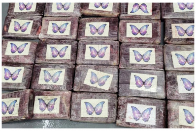 Prefeita da Flórida encontra mais de 30 kg de cocaína durante pesca no Atlântico