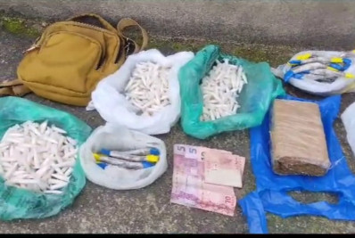 Dois suspeitos por tráfico de drogas são presos pela PM em Angra