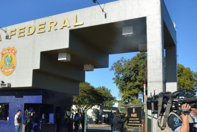 PF prende cinco pessoas suspeitas de fraudar a Caixa Econômica