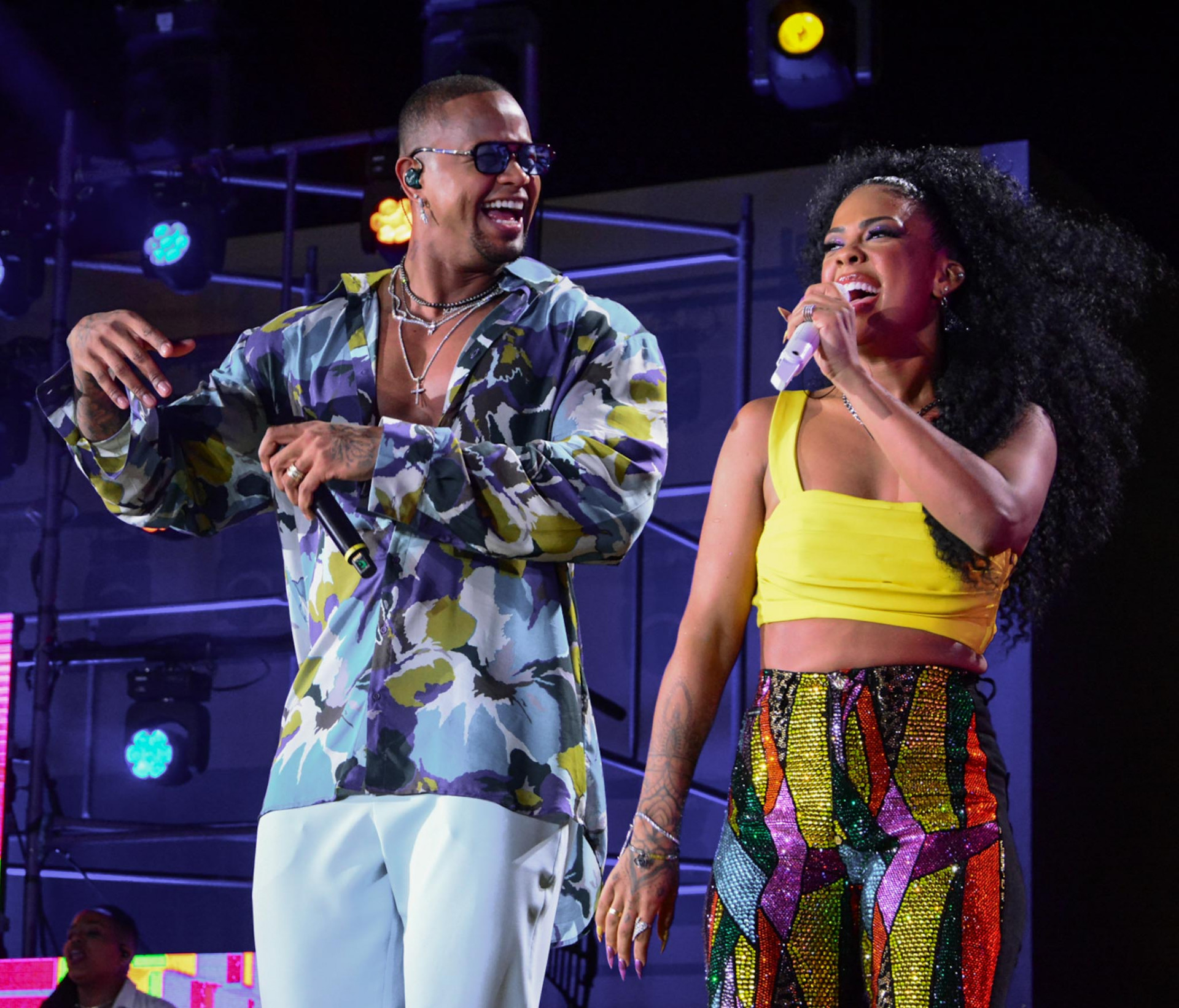 Léo Santana e Marvvila - Webert Belicio / Ag. News