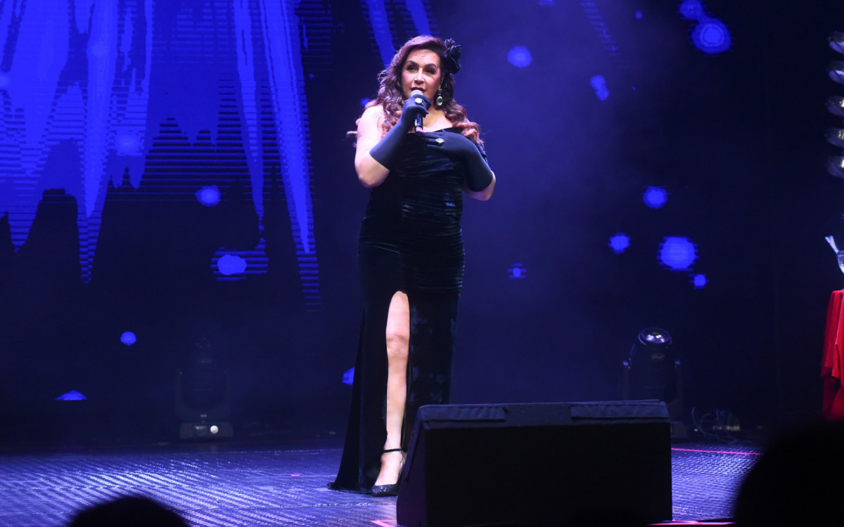 Gina Garcia apresenta show \'Gina canta Gal\', em São Paulo