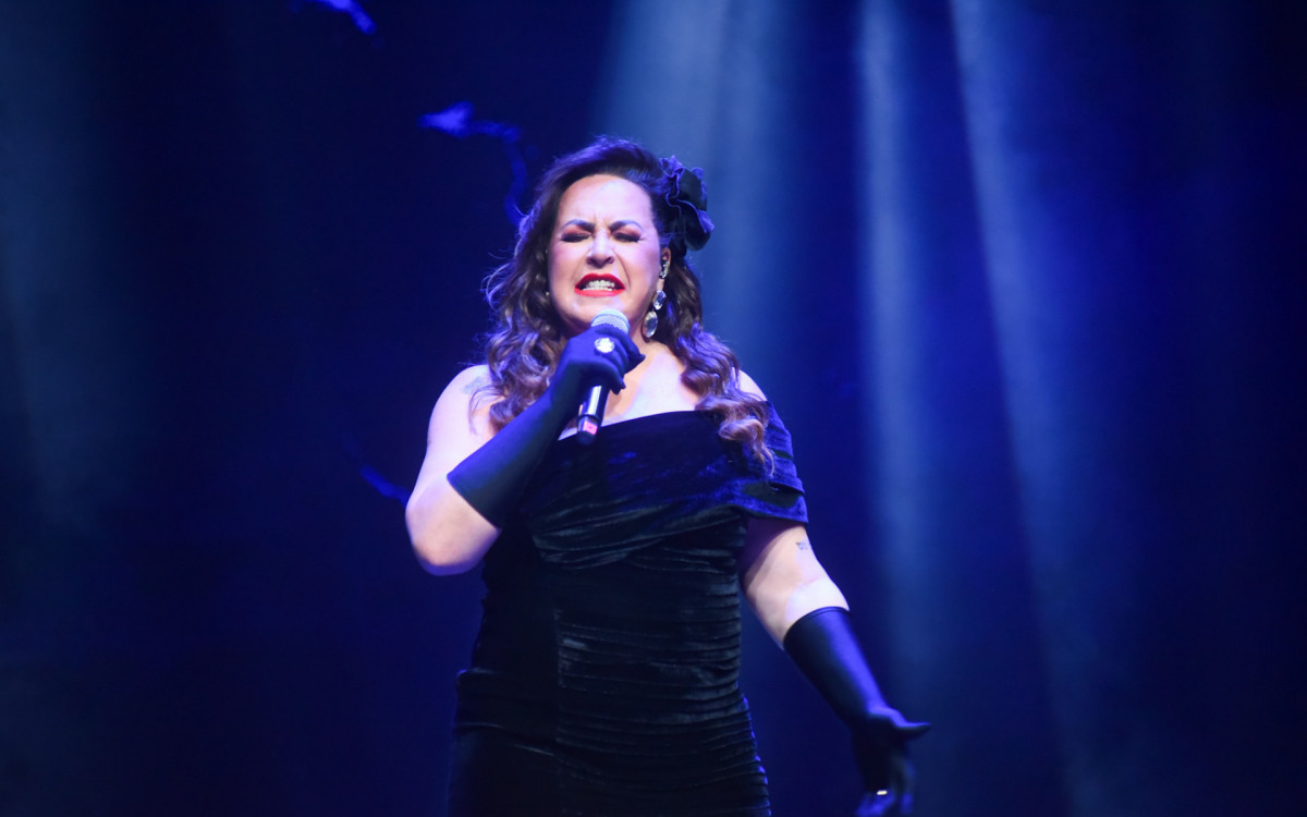 Gina Garcia apresenta show \'Gina canta Gal\', em São Paulo