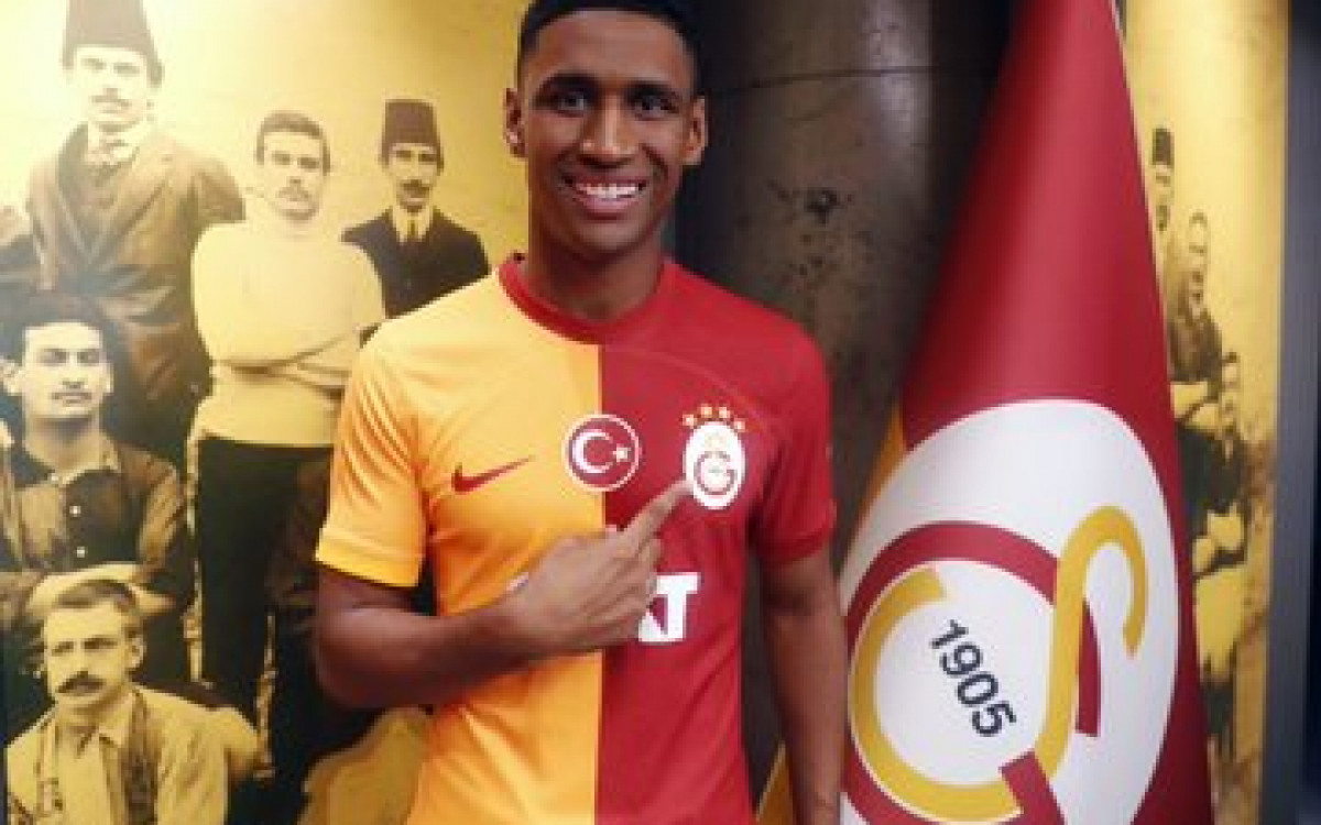 Tet&ecirc;, novo refor&ccedil;o do Galatasaray - Divulga&ccedil;&atilde;o/Galatasaray