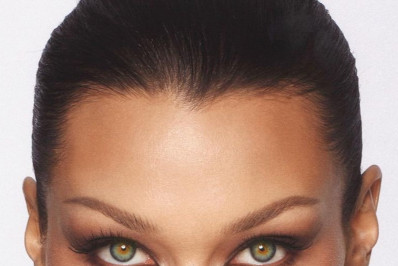 Bella Hadid retorna ao trabalho após tratar doença de Lyme