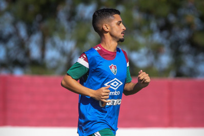 Assistência em jogo decisivo reforça recomeço positivo de Daniel no Fluminense