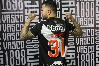 Nome é publicado no BID, e Rossi tem condições legais para estrear pelo Vasco