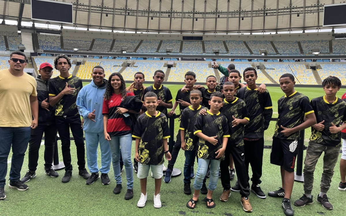 Crianças e adolescentes de Guapimirim visitam o Estádio do Maracanã - Foto: Secretaria de Esporte e Lazer de Guapimirim - Redes Sociais