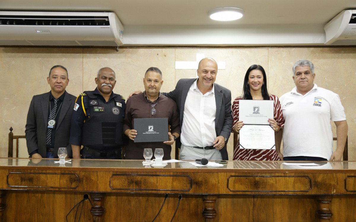 Profissionais da seguran&ccedil;a e empres&aacute;rios s&atilde;o homenageados em Caxias - Art V&iacute;deo/ Victor Hugo/Divulga&ccedil;&atilde;o