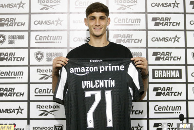 Valentín Adamo destaca 'salto' na carreira ao chegar no Botafogo e revela conversa com Tiquinho Soares