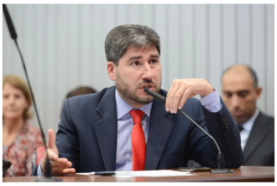 Justiça condena ex-deputado estadual por importunação sexual contra colega na Alesp