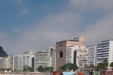 Comlurb prepara esquema especial de limpeza para show gratuito na praia de Copacabana, neste sábado