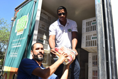 Sesc RJ e Sincomércio Nova Friburgo entregam 1,8 tonelada de alimentos arrecadados no Festival Sesc de Inverno