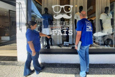 Procon Cabo Frio realiza fiscalização no comércio para o Dia dos Pais