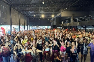 Caxias promove baile flash back para a terceira idade