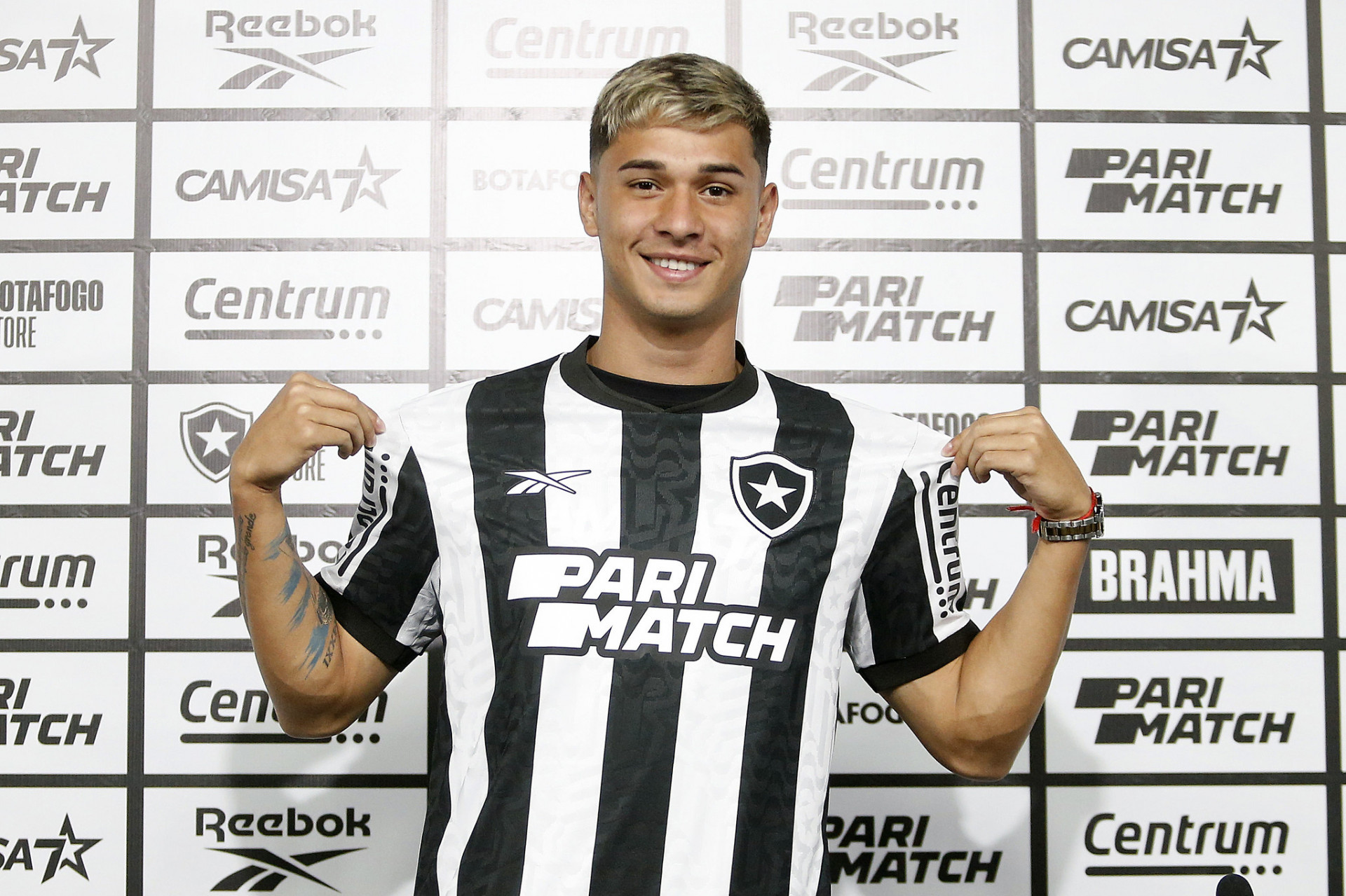 Presidente do Danubio afirma que ida de Mateo Ponte para Botafogo está 'por  detalhes' - Lance!