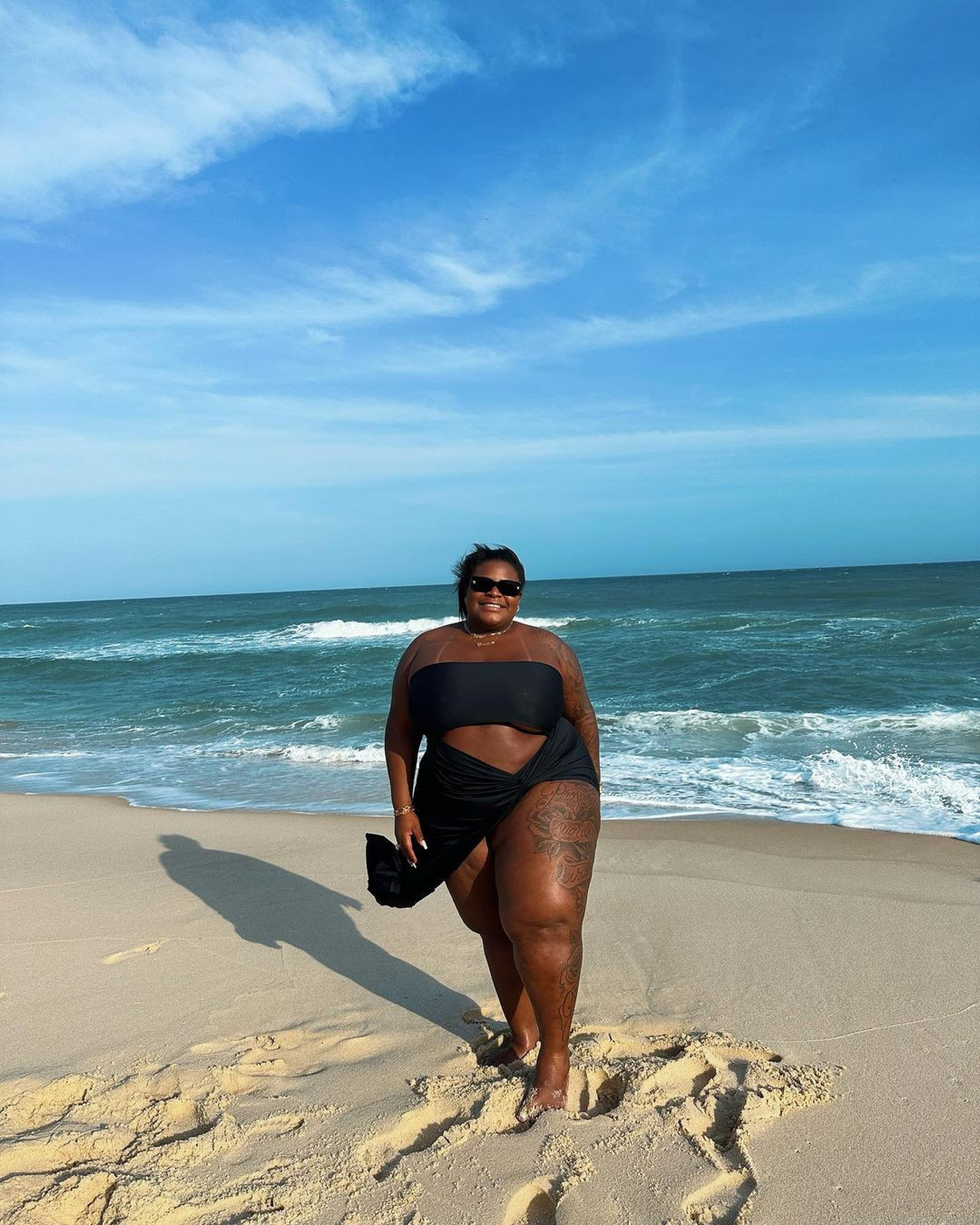 Jojo Todynho curte o dia ensolarado na praia - Reprodução / Instagram