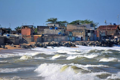 Homem de 35 anos morre afogado na praia da Fronteira em Macaé