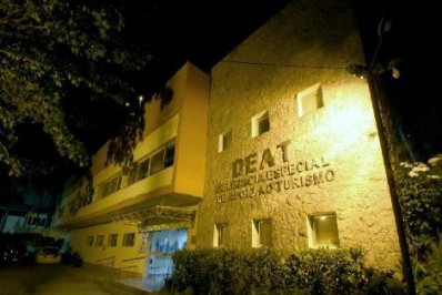 Guardadores de carro são presos por cobrança irregular na Urca