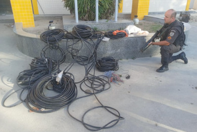 Três homens são presos por furto de cabos de energia na Baixada