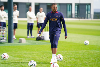 Após discussões 'positivas' e 'muito construtivas', PSG anuncia reintegração de Mbappé