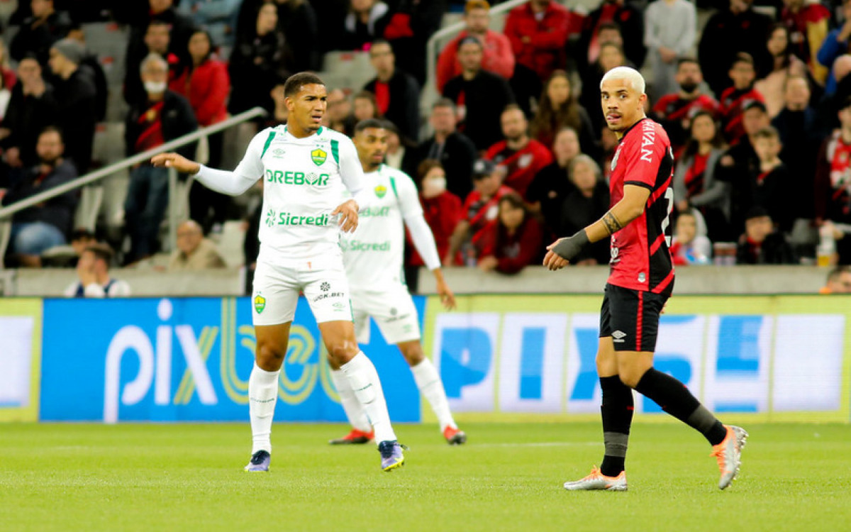 Athletico x Cuiab&aacute;: onde assistir, escala&ccedil;&otilde;es e arbitragem