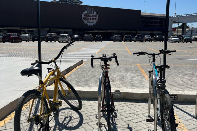 Mercado Municipal de Niterói ganha bicicletário com mais de 100 vagas
