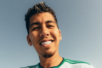 Em busca de reforços, Flamengo avalia o atacante Roberto Firmino