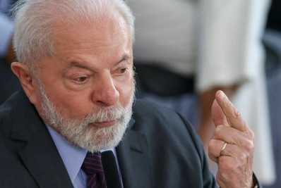 Lula vai ao Paraguai nesta segunda para posse de novo presidente