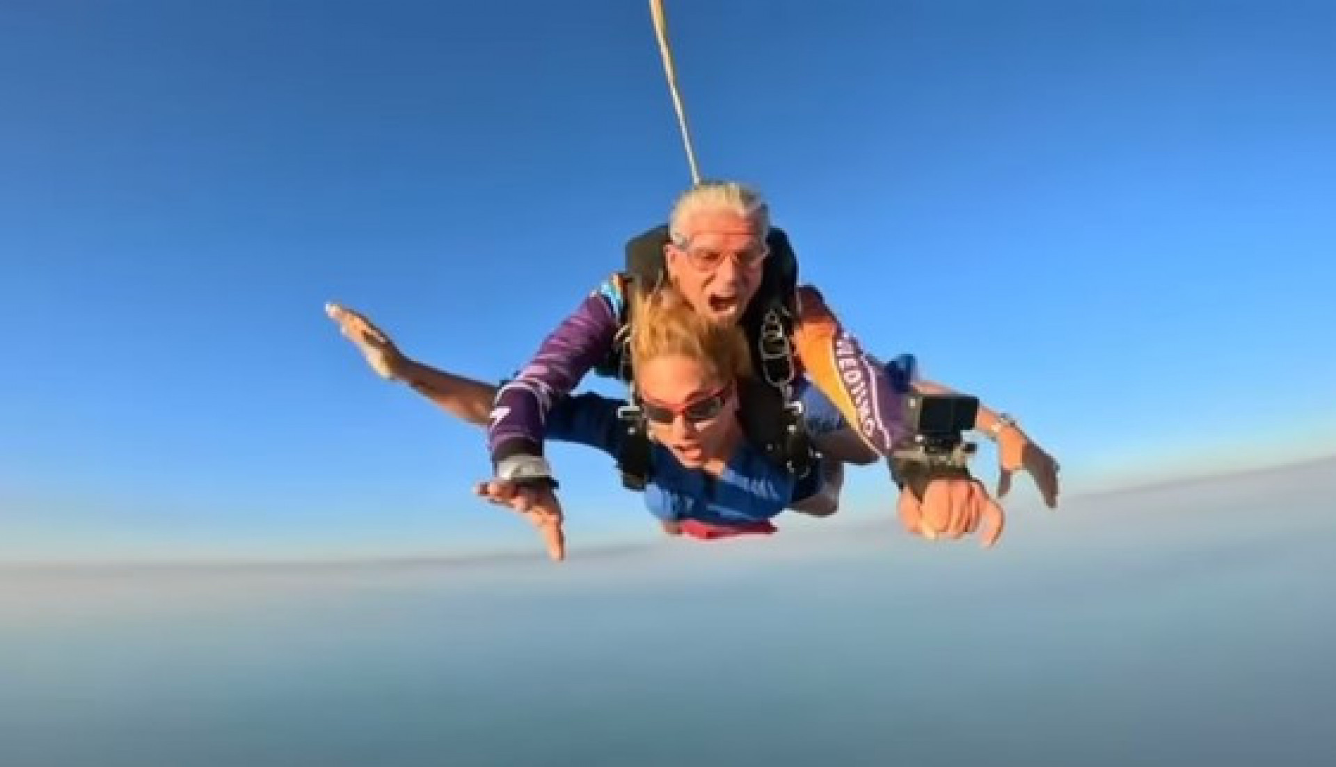 Cissa Guimarães se aventura em salto de paraquedas - Reprodução/Instagram