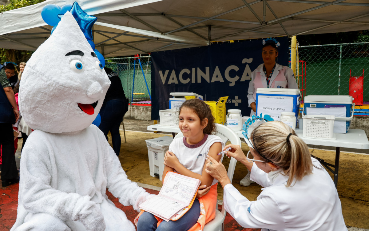Programa também está aberto a parcerias com escolas particulares
