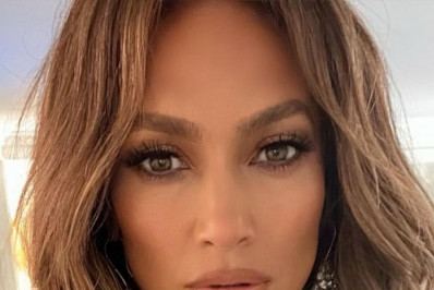 Jennifer Lopez impressiona fãs ao fazer vídeo 'sem filtro'