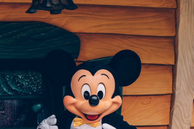 Parques de Orlando serão reabertos na sexta-feira após interrupção pelo furacão Milton