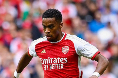 Reforço do Arsenal tem lesão grave no joelho e precisará ser  afastado