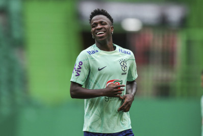 De volta! Vini Jr. joga pelo Real Madrid na Liga dos Campeões contra o Napoli