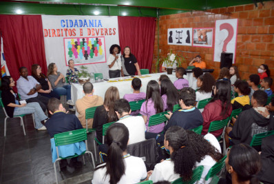 Fátima Lima participa de projeto da Escola Municipal Padre Anchieta