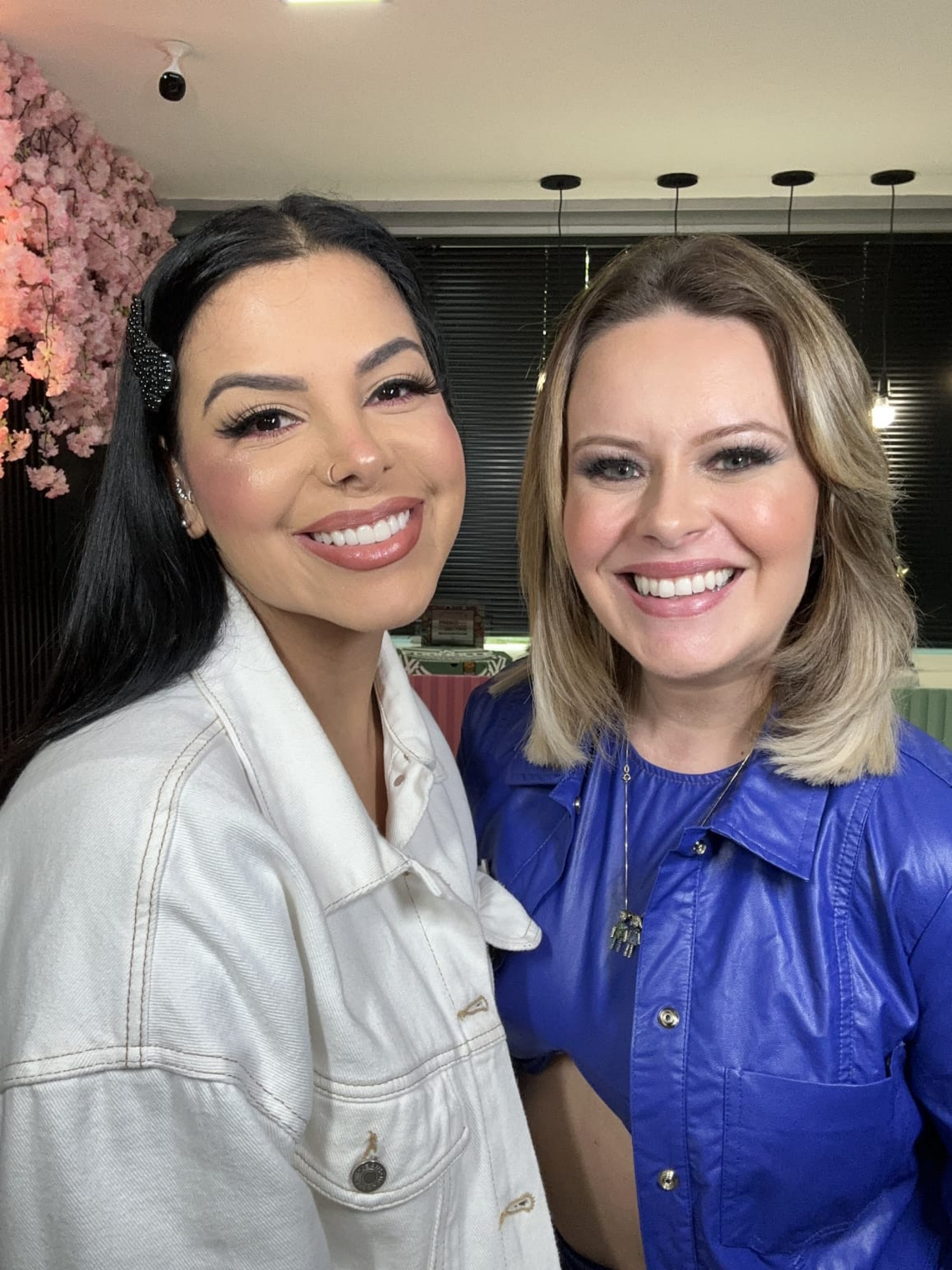 Mari Bridi foi entrevista por Evelyn Regly no podcast 'Vaca Cast' - Reprodução/instagram