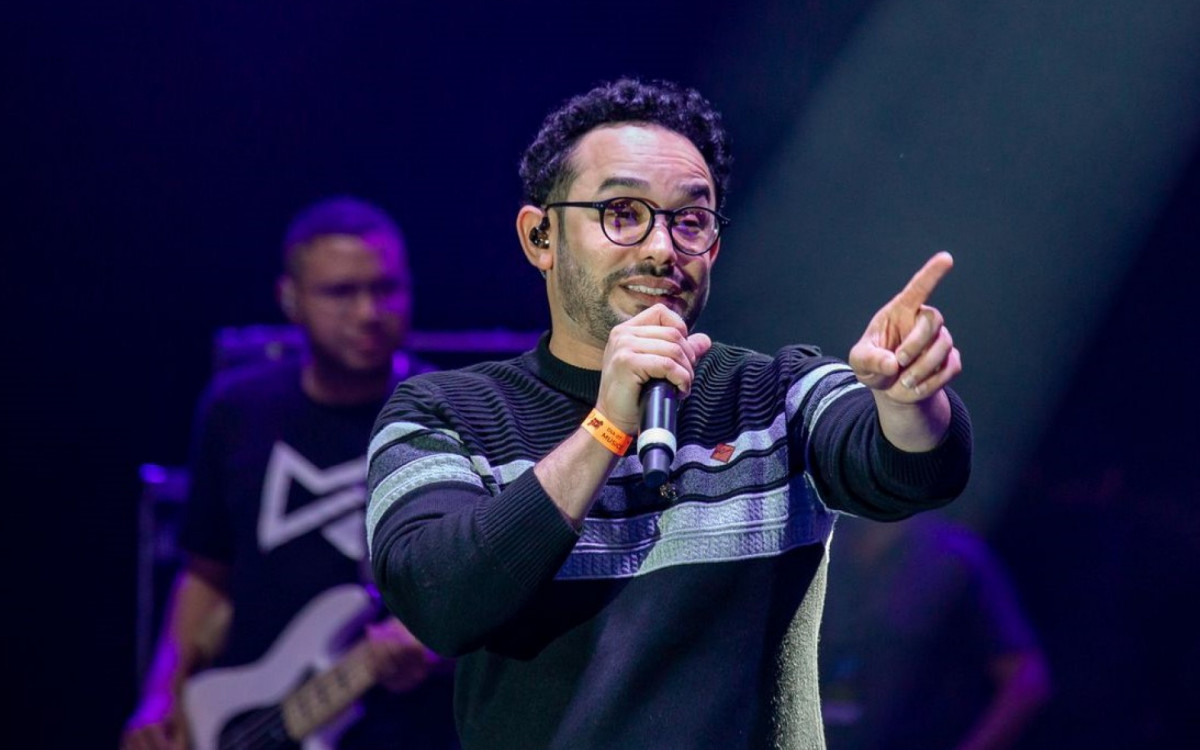 Misaias Oliveira irá interpretar seus principais sucessos no \