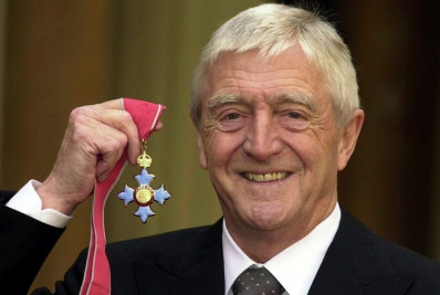 Michael Parkinson, 'rei' das entrevistas, morre aos 88 anos no Reino Unido