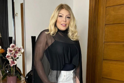 Simony comemora fim de etapa no tratamento contra câncer: 'Vamos em frente'